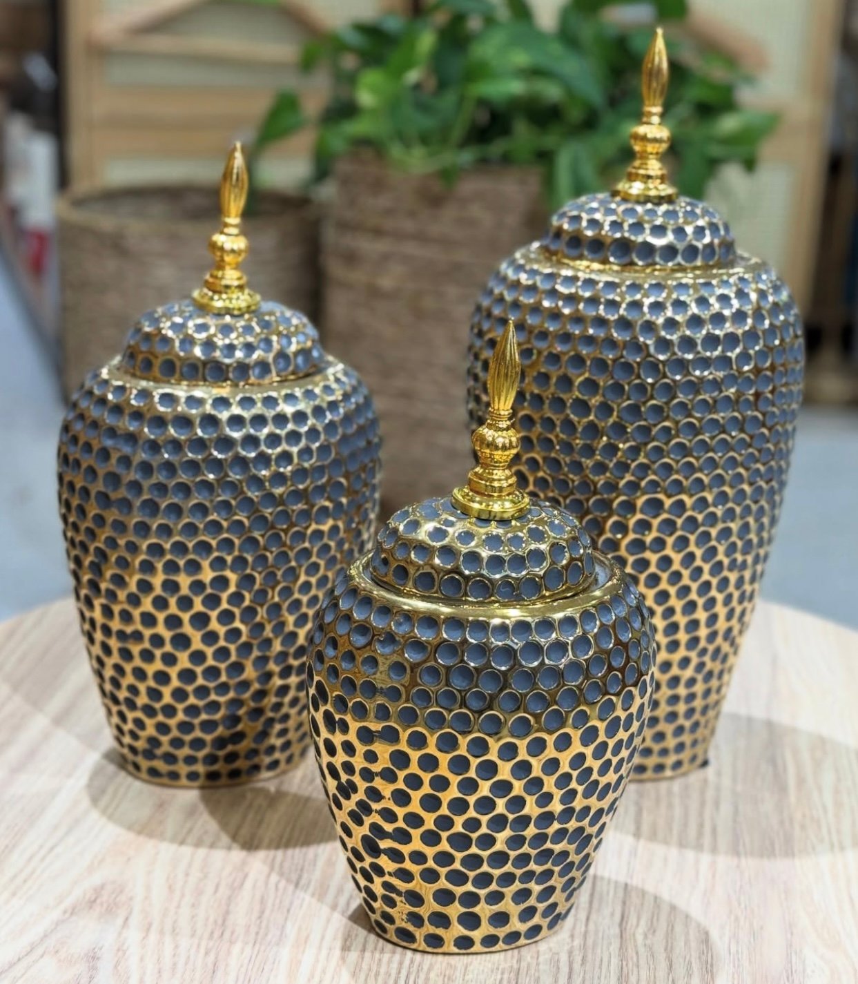 Screenshot Royal Honeycomb Textured Decorative Jar Set with Golden Lid – 3 Pcs - Image 1