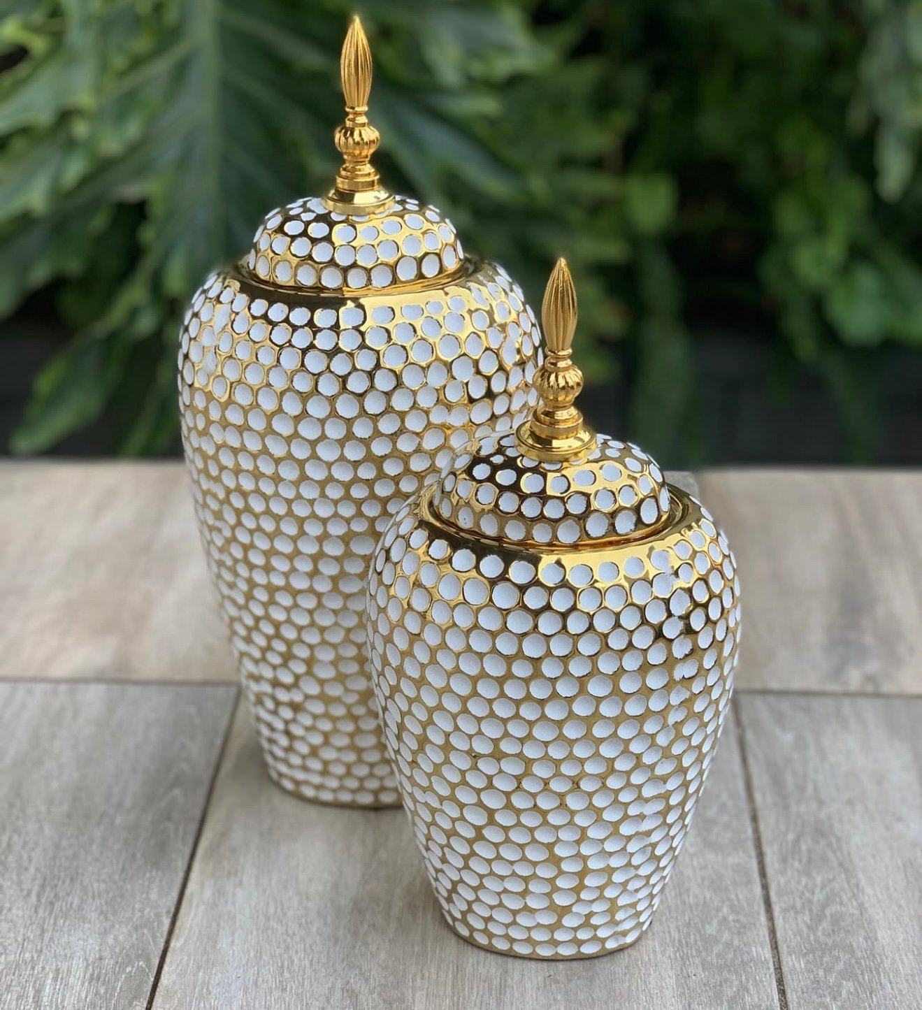 Screenshot Royal Honeycomb Textured Decorative Jar Set with Golden Lid – 3 Pcs - Image 1