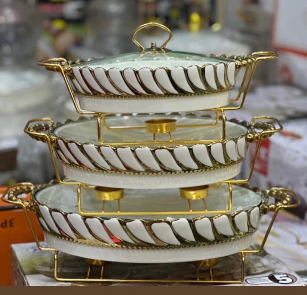 Screenshot Elegant 3 Pcs Buffet Dish Set with Golden Stand - Image 3