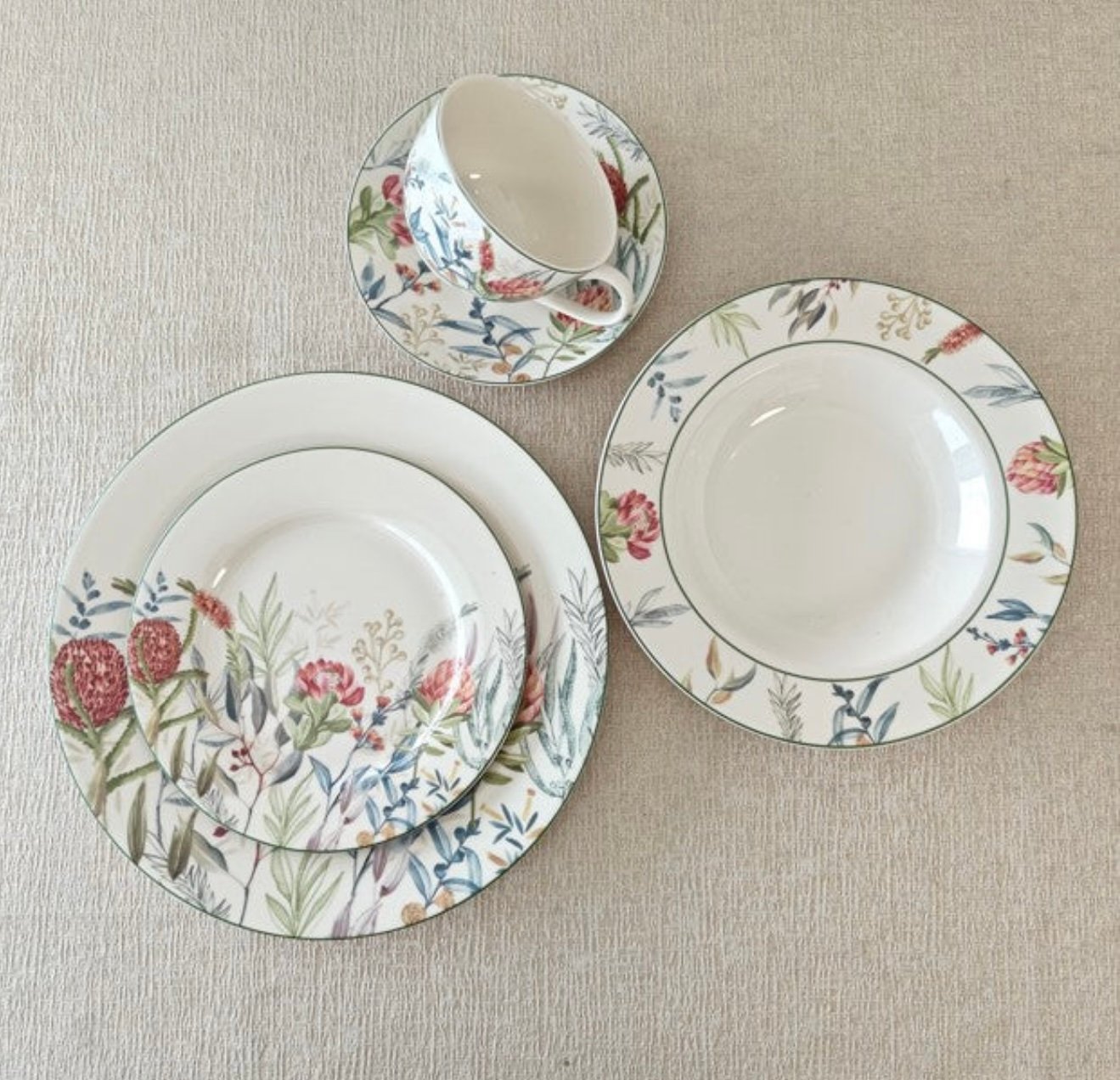 Screenshot 30 Pcs Floral Dinner Set with Cups & Saucers - Image 1