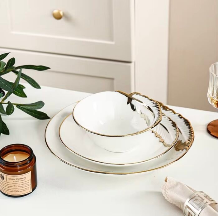 18 Pcs Dinner Set - Image 1