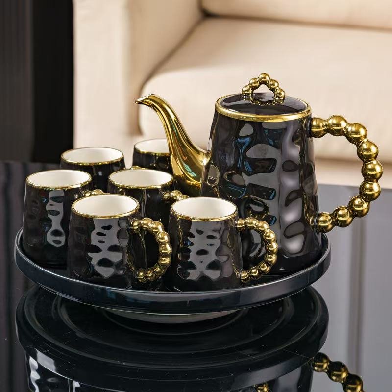b09fa3d9-3fd5-4749-80ac-2b64342dbe98 8 Pcs Elegant White & Gold Tea Set - Image 7