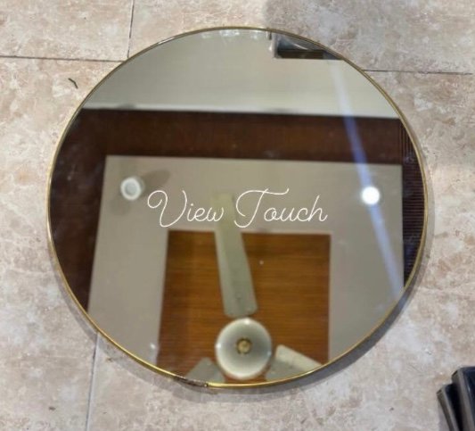 Screenshot Modern Round Wall Mirror with Golden Frame - Image 1